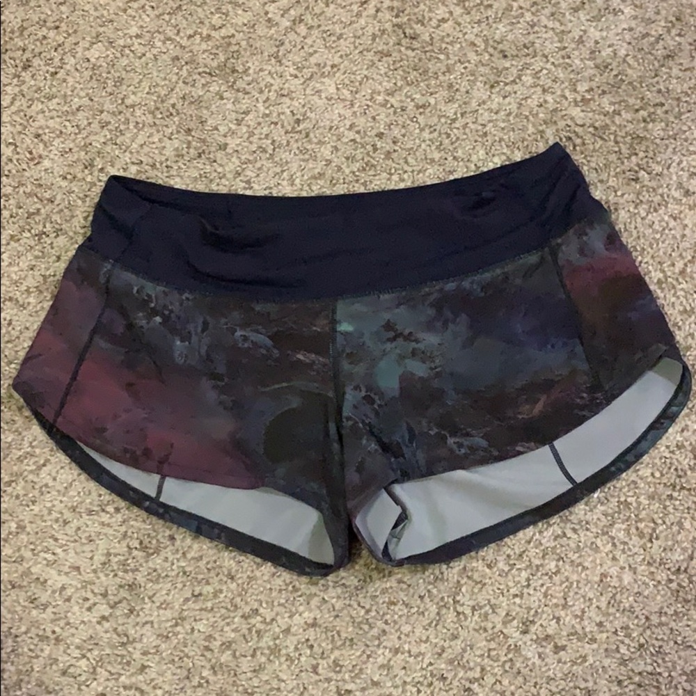 Lululemon Speed up Short 2.5” Size 6